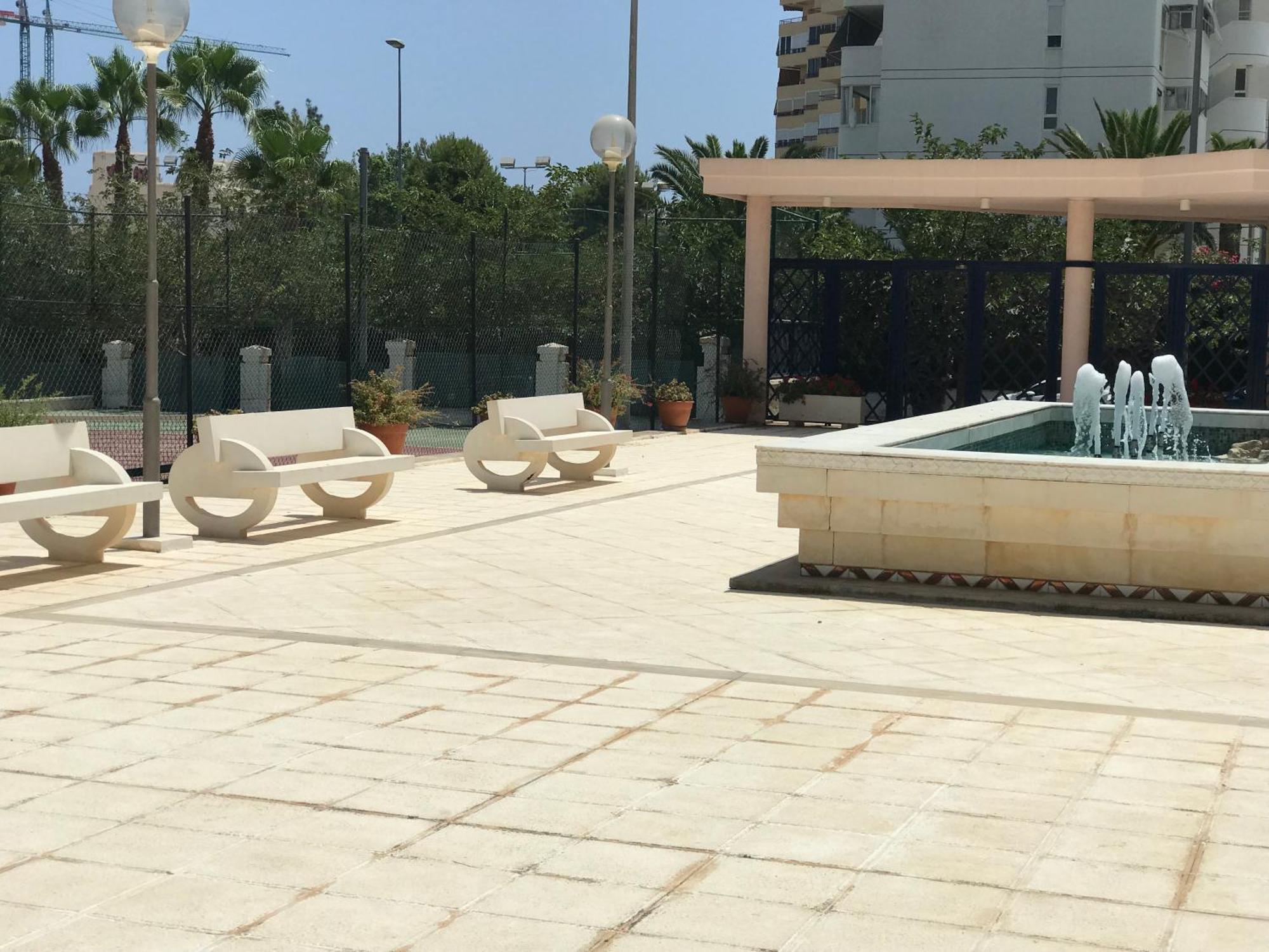 Playa Dos Avenidas 阿利坎特 外观 照片
